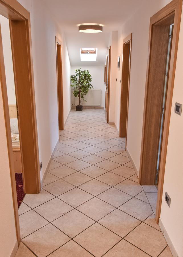 אורטיסיי Villa Scherlin מראה חיצוני תמונה